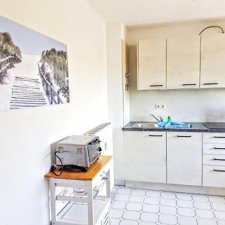 Fewo 18 Im Strandhaus Lobbe Mit Balkon Exteriör bild