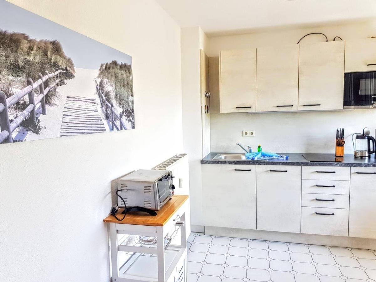 Fewo 18 Im Strandhaus Lobbe Mit Balkon Exteriör bild